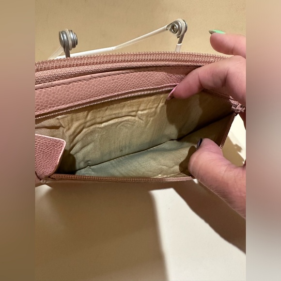 CHANEL Caviar Pink Long Zip Wallet - Picture 4 of 14